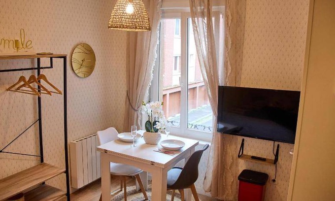 Sainte-Anne - Faubourg Noyon Apartment | 16 m² Apartment ∙ 1 bedroom ∙ 2 guests