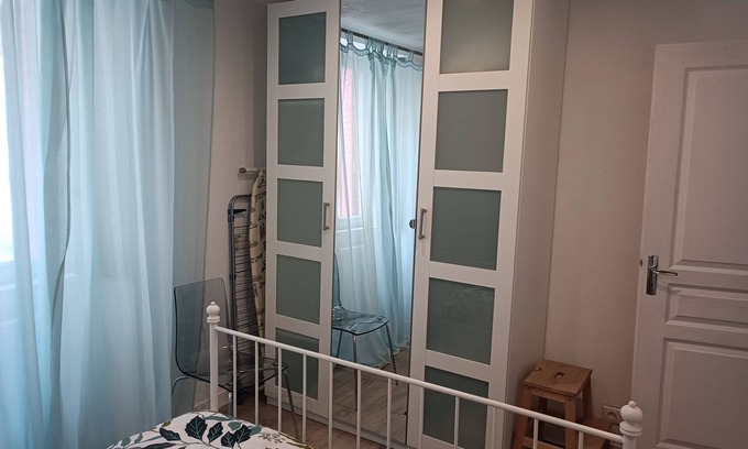 Salins-les-Bains Apartment | Gîte Notre Dame⭐Salins-les-Bains RDC 600m from the thermal baths.Curist rates/request