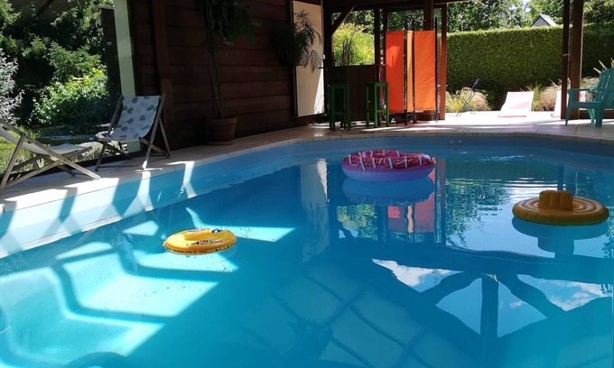 Neuville House | Holiday house with heated indoor pool and private sauna