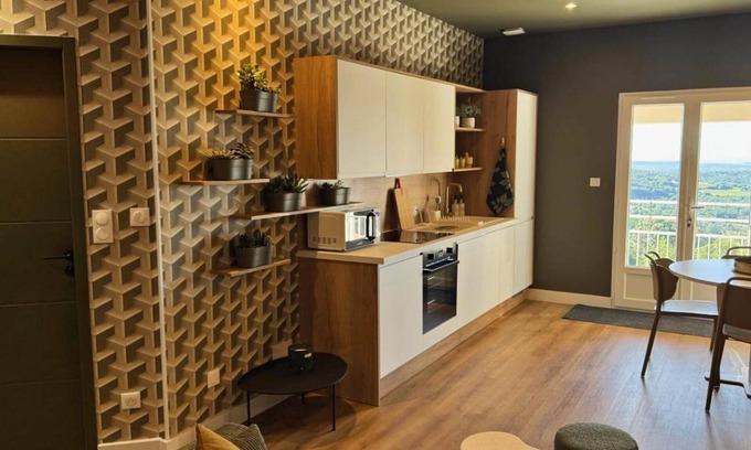 Faugeres House | Intimate, upscale escape - Gîte for adults