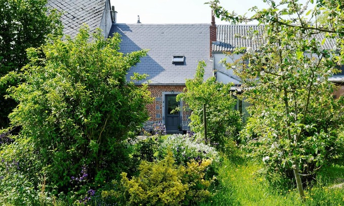Solre-le-Chateau House | La Ferme Aux Charmes