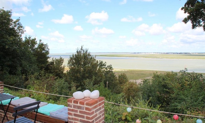 Saint-Valery-sur-Somme House | le gîte de la falaise en Baie