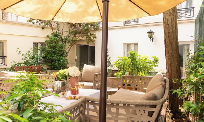 Quartier Sainte-Marguerite House | Le patio Bastille