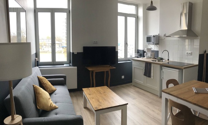 Boulogne-Centre Apartment | Les Cabines du Mirador 4 - Apartment with river view