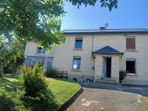 Tremblois-les-Carignan House | maison tremblois les carignan
