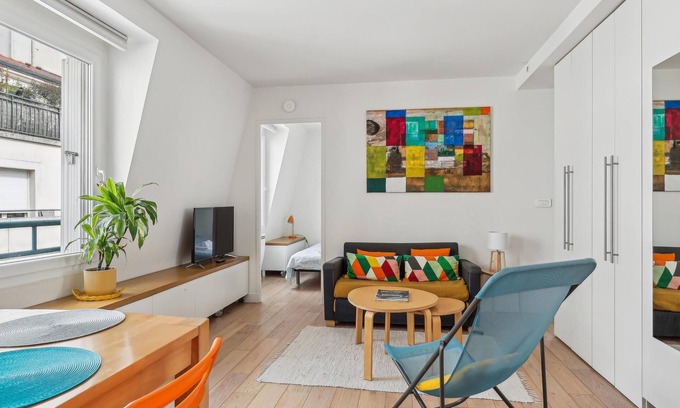 Quartier Sainte-Marguerite Apartment | Nice apartment in the heart of Paris by Weekome