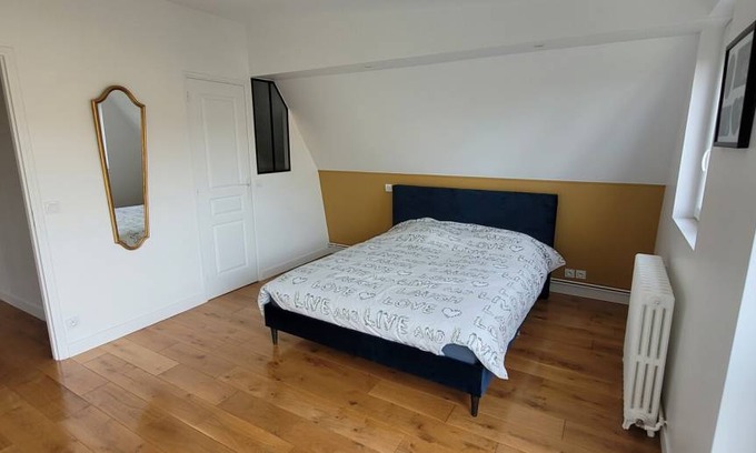 Gif-sur-Yvette Resort | Private room ∙ 2 guests