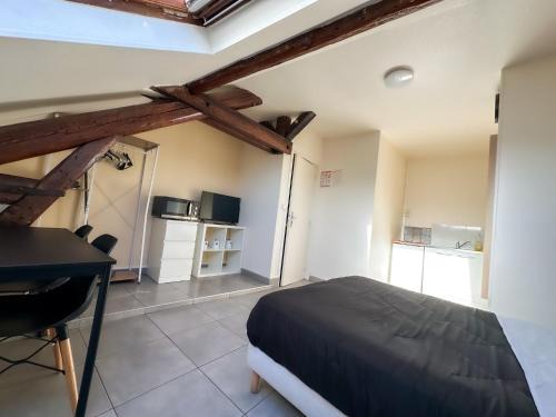 Meaux Apartment | Studio SN7 - Centre-Ville Meaux - Proche Disneyland