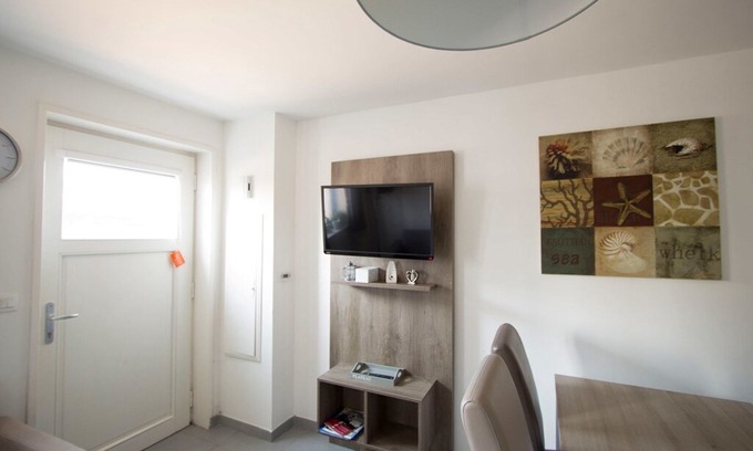 Oye-Plage Apartment | Suite for 4 people - One Bedroom Apartment, Sleeps 4