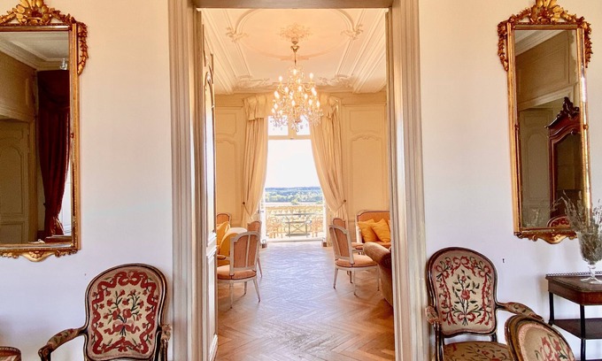 Tierce Other | Sunrise Room in Château with breakfast