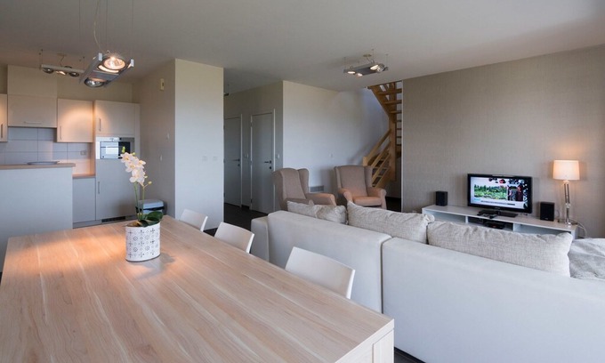 Equihen-Plage Apartment | Villa for 8 people with frontal seaview