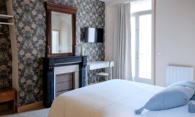 Le Treport Villa | Villa Juliette - Beach and cliffs for the whole family