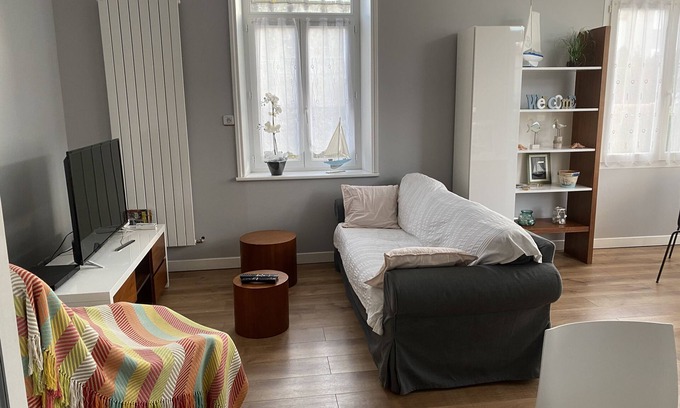 Wimereux Villa | Wimereusian villa 100 m from the beach. Linen, garage and cleaning included