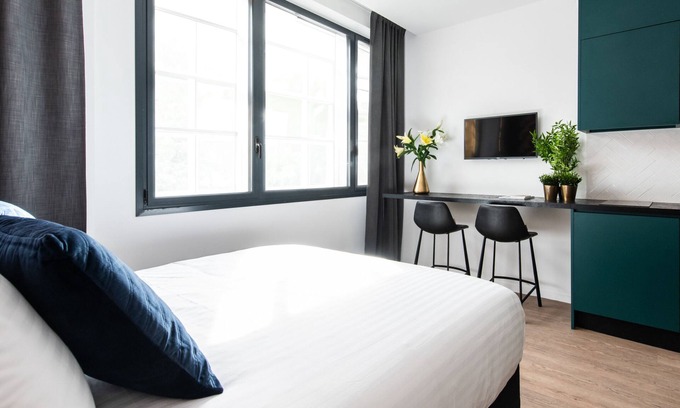 Issy-les-Moulineaux Apartment | YAYS Paris Issy by Numa