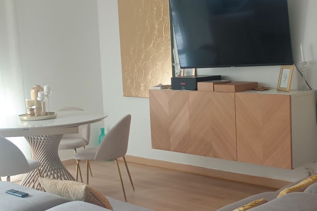 Villeneuve-la-Garenne Apartment | Detailed description of the accommodation: from the tramway 5 minutes from st Denis station
