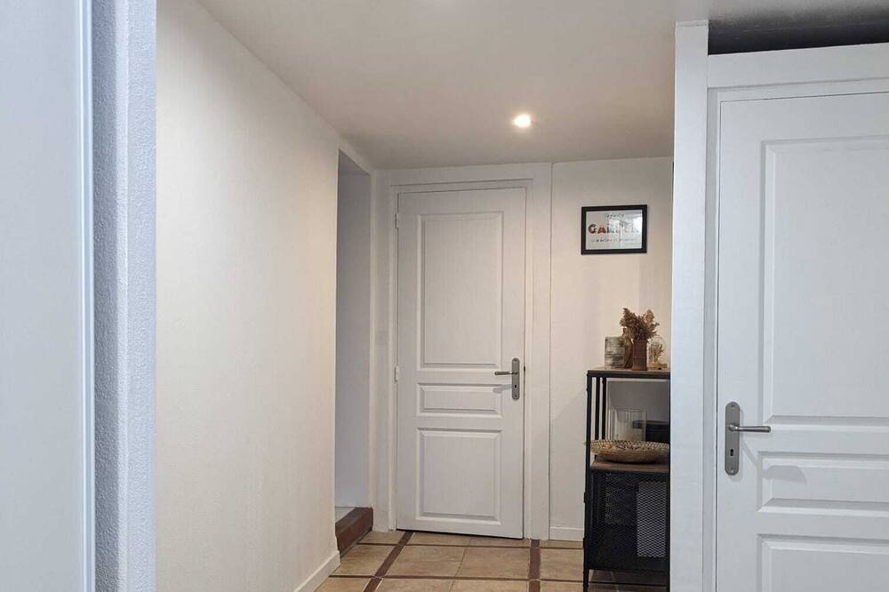 Saint-Remy-les-Chevreuse Apartment | Calm, spacious apartment; 23 minutes from an RER station in the Chevreuse Valley