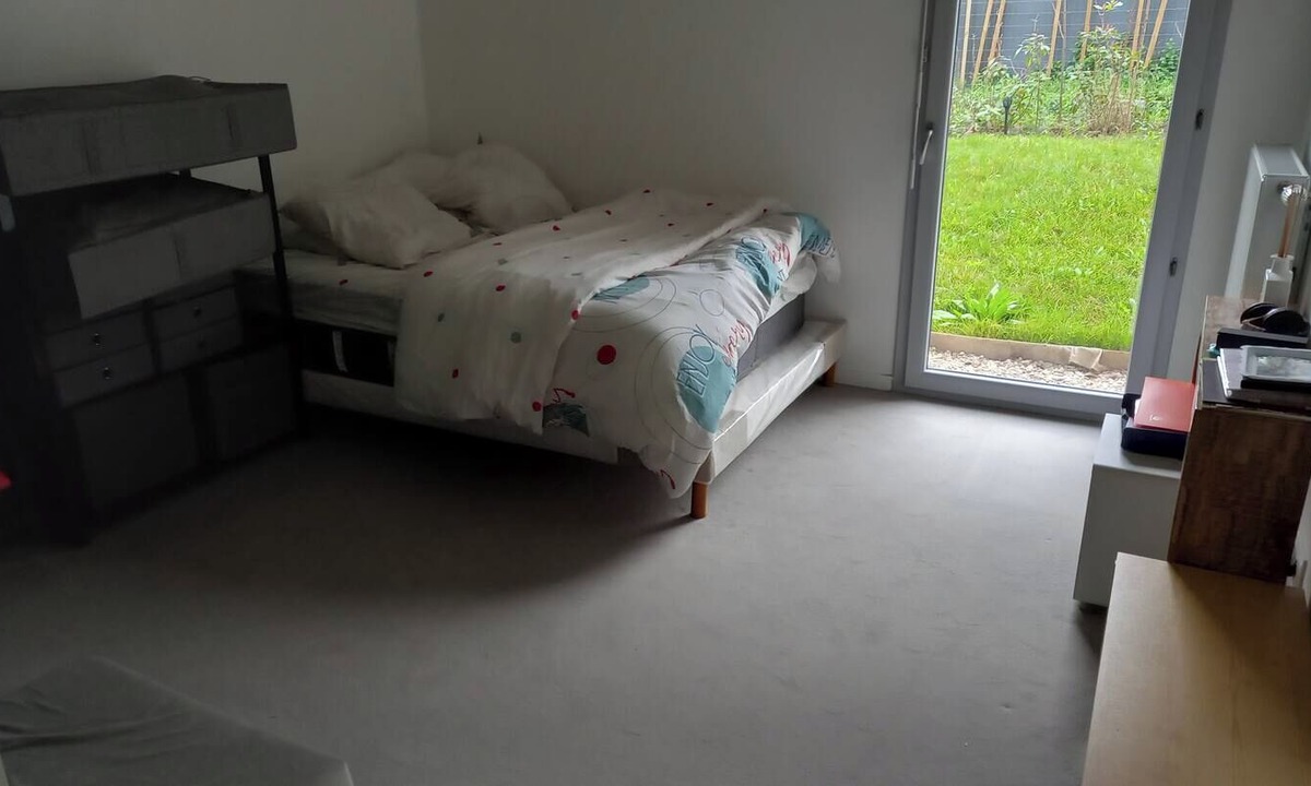 Villepinte Apartment | Room in a shared apartment