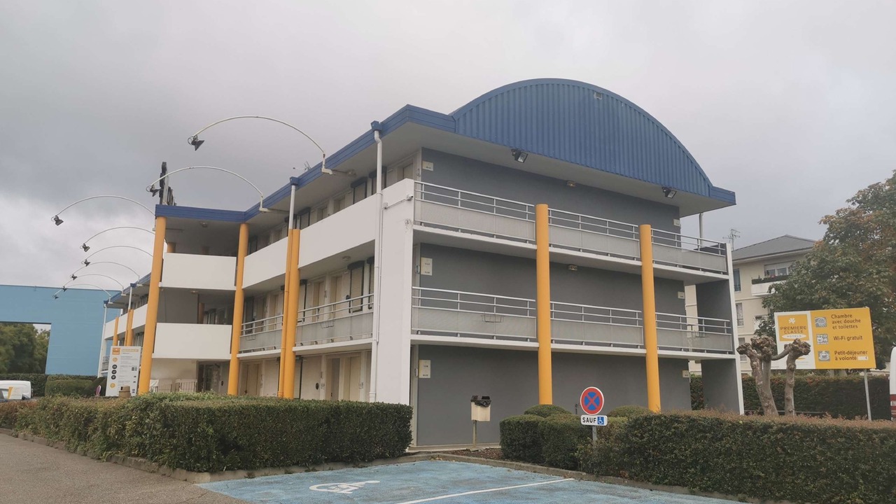 Photo of Buildings in Poteries