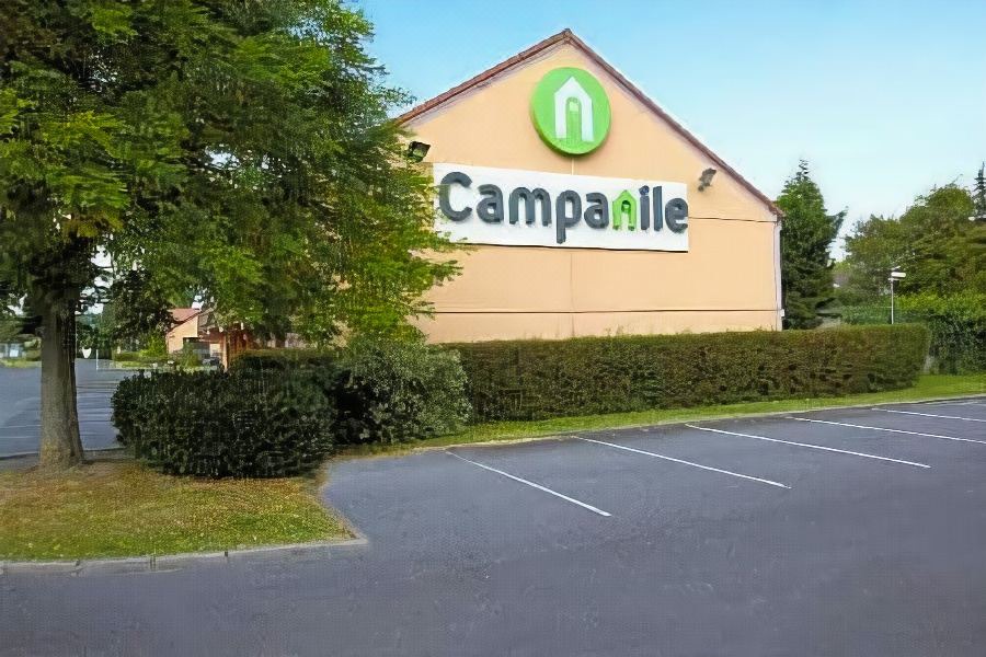 Photo of Buildings in Cuincy