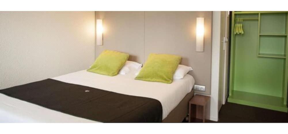 Photo of Bedroom in Cleon