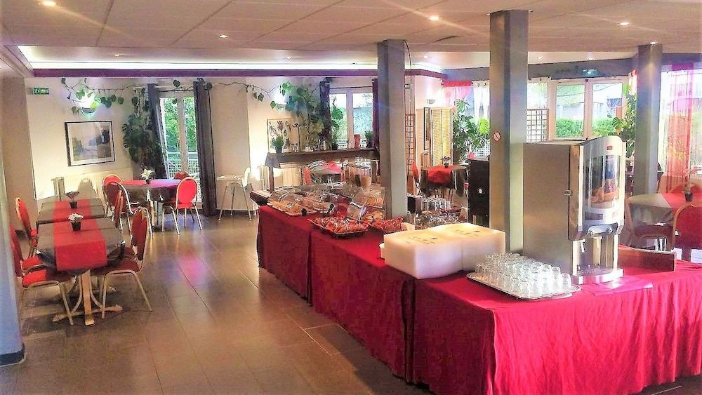 Photo of Livingroom in Saint-Fargeau-Ponthierry