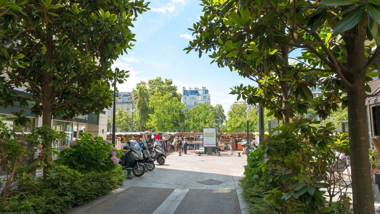 Photo of Others in Neuilly-sur-Seine
