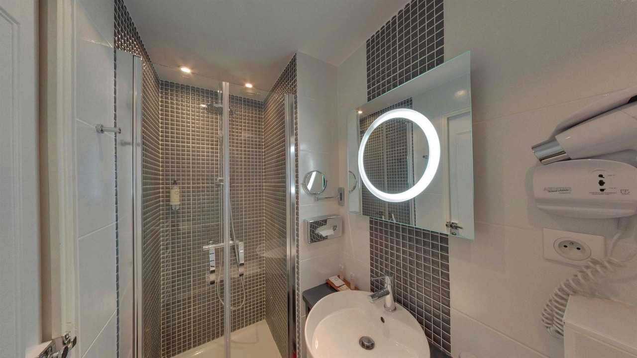 Photo of Bathroom in Orleans