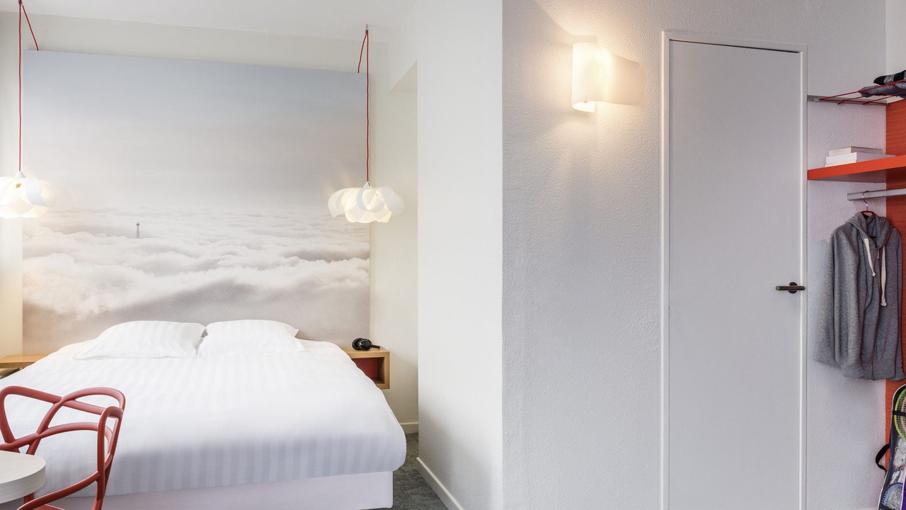 Photo of Bedroom in Velizy-Villacoublay
