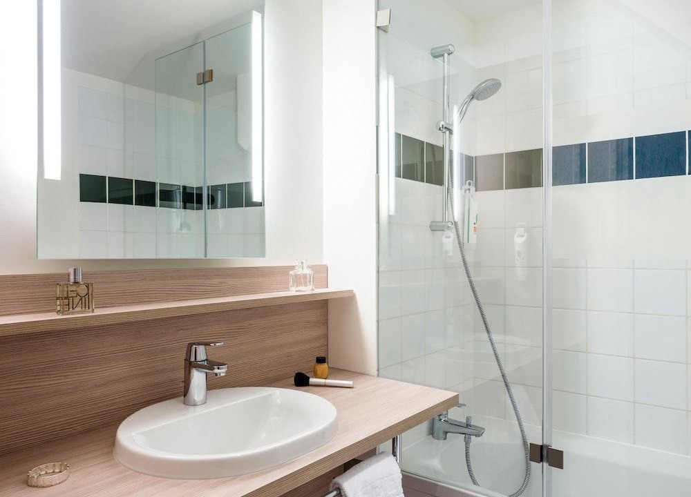 Photo of Bathroom in Velizy-Villacoublay