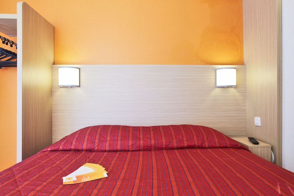 Photo of Bedroom in Plaisir