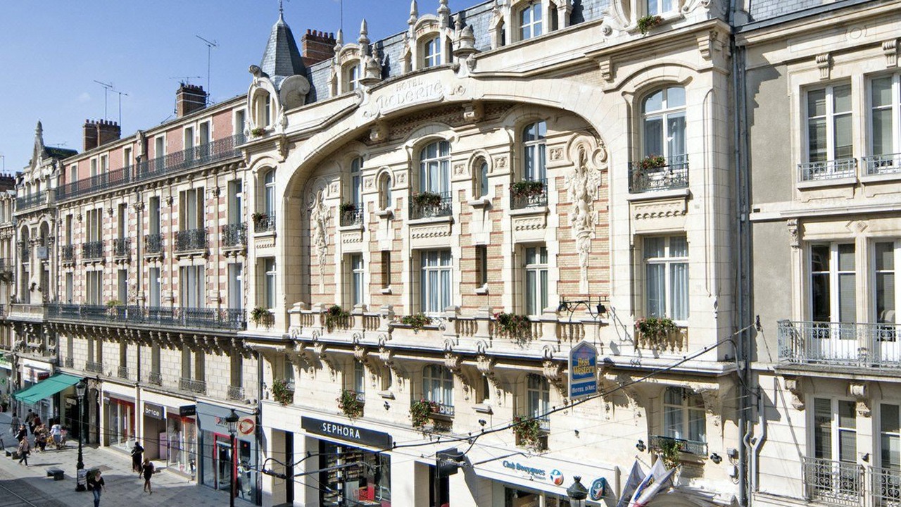Photo of Buildings in Orleans