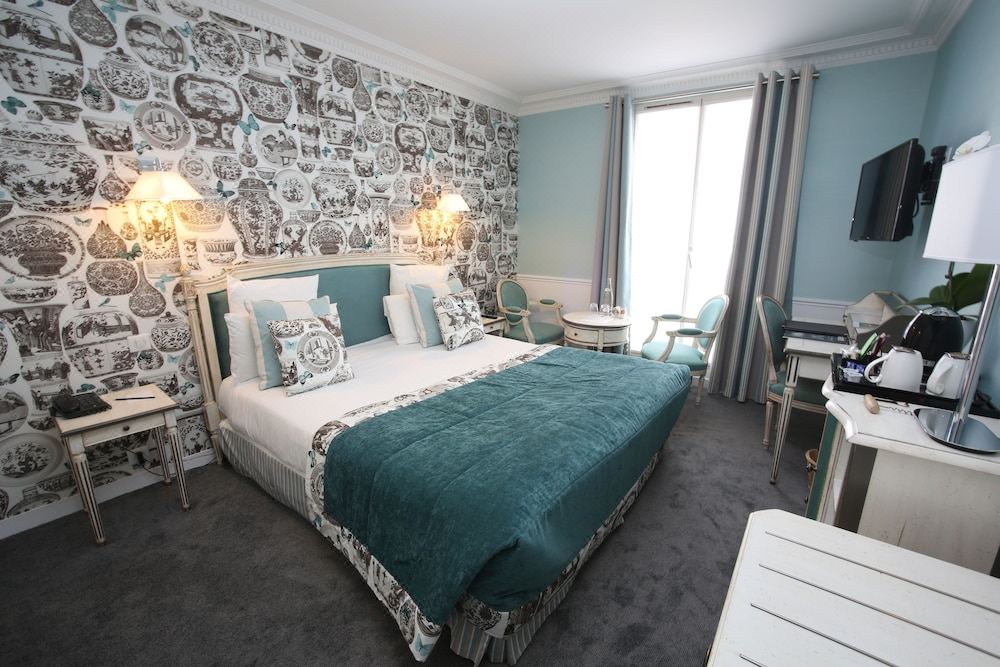 Photo of Bedroom in Val-de-Grace