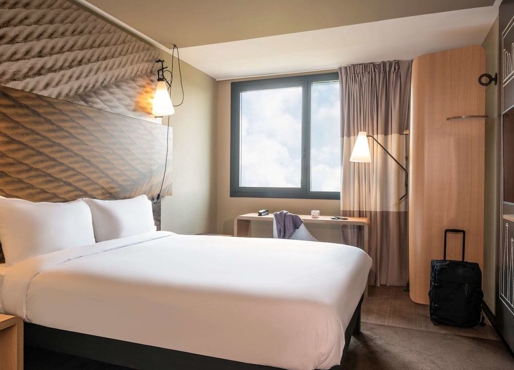 Photo of Bedroom in Gonesse