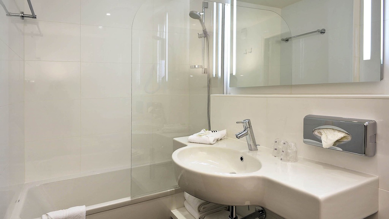 Photo of Bathroom in Quartier de la Salpetriere