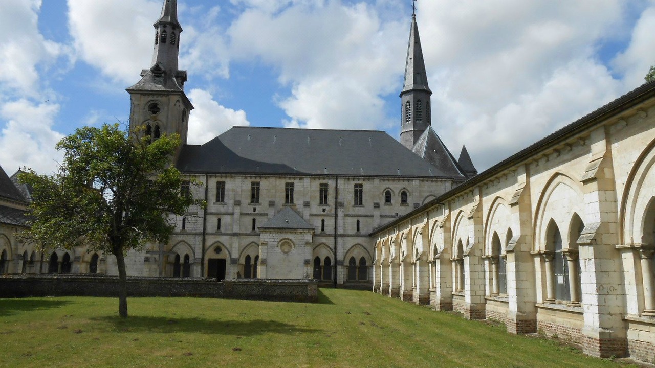 Photo of Buildings in Montreuil-sur-Mer