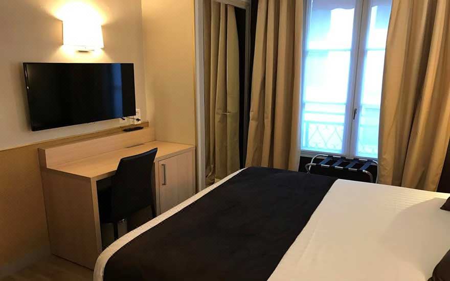 Photo of Bedroom in Montparnasse