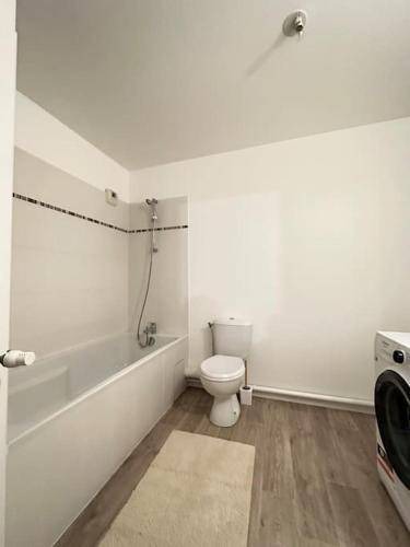 Photo of Bathroom in Carrieres-sous-Poissy