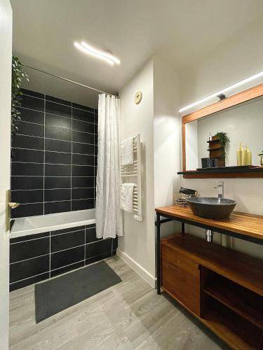 Photo of Bathroom in Bretigny-sur-Orge