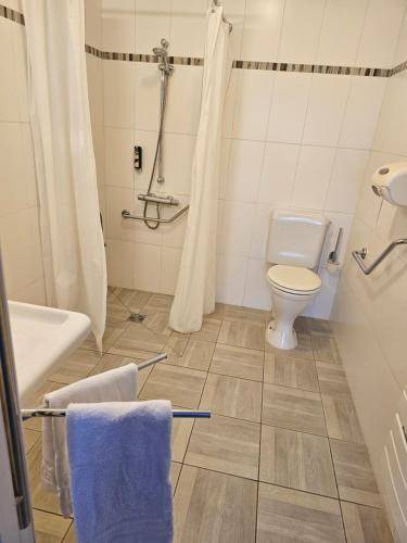 Photo of Bathroom in Menesqueville