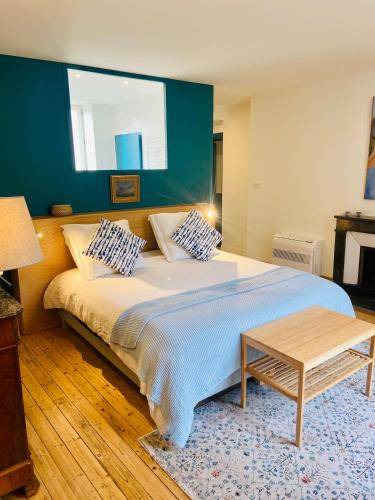 Photo of Bedroom in Vire
