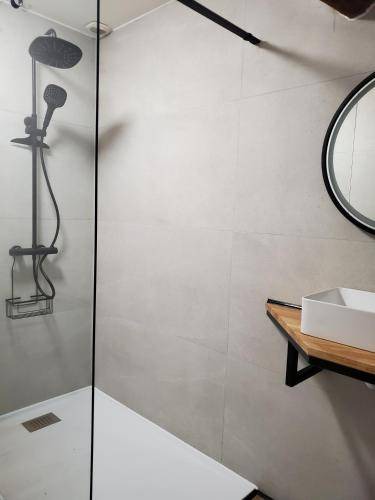 Photo of Bathroom in Le Mesnil-sur-Oger