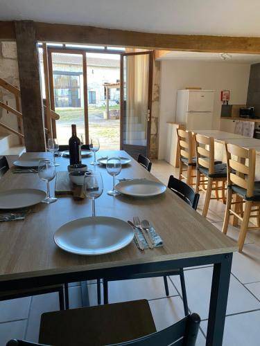 Photo of Livingroom in Champagne-et-Fontaine