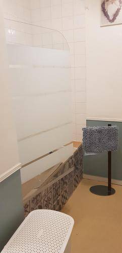 Photo of Bathroom in Beugin