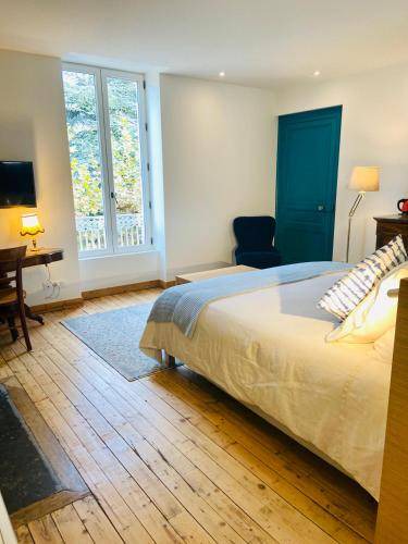 Photo of Bedroom in Vire