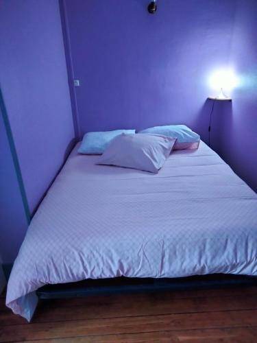 Photo of Bedroom in Signy-lAbbaye
