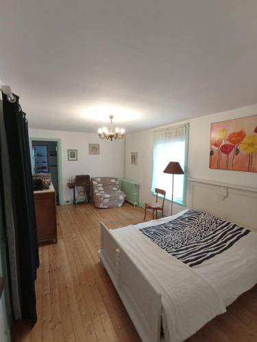Photo of Bedroom in La Couture