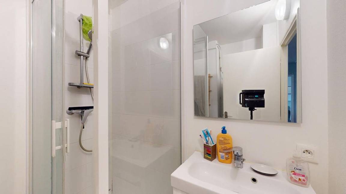 Photo of Bathroom in Centre Ville Rive Gauche