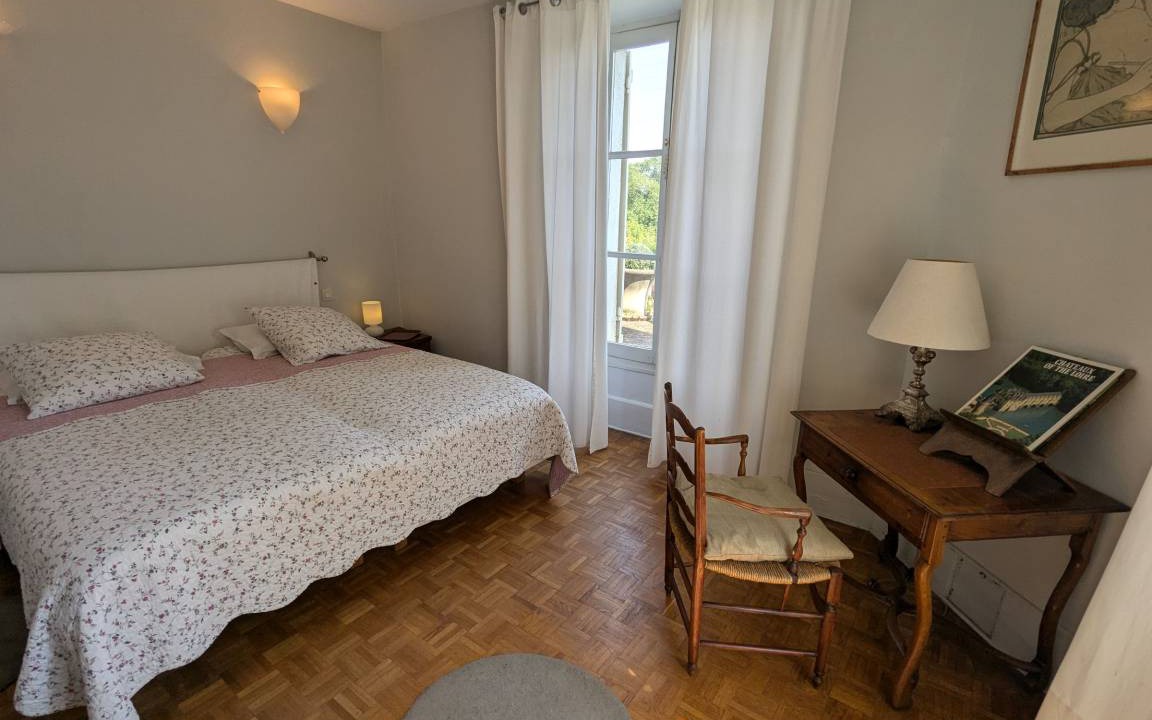 Photo of Bedroom in Yevre-le-Chatel