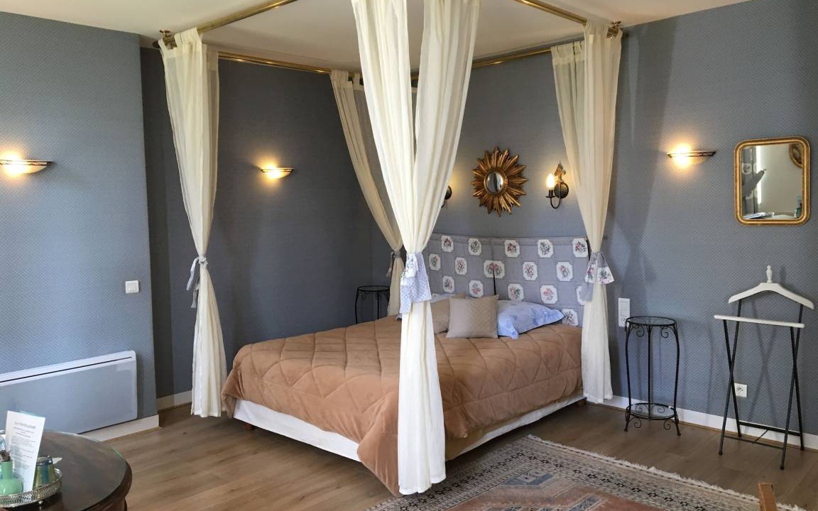 Photo of Bedroom in Saint-Aubin-le-Cauf