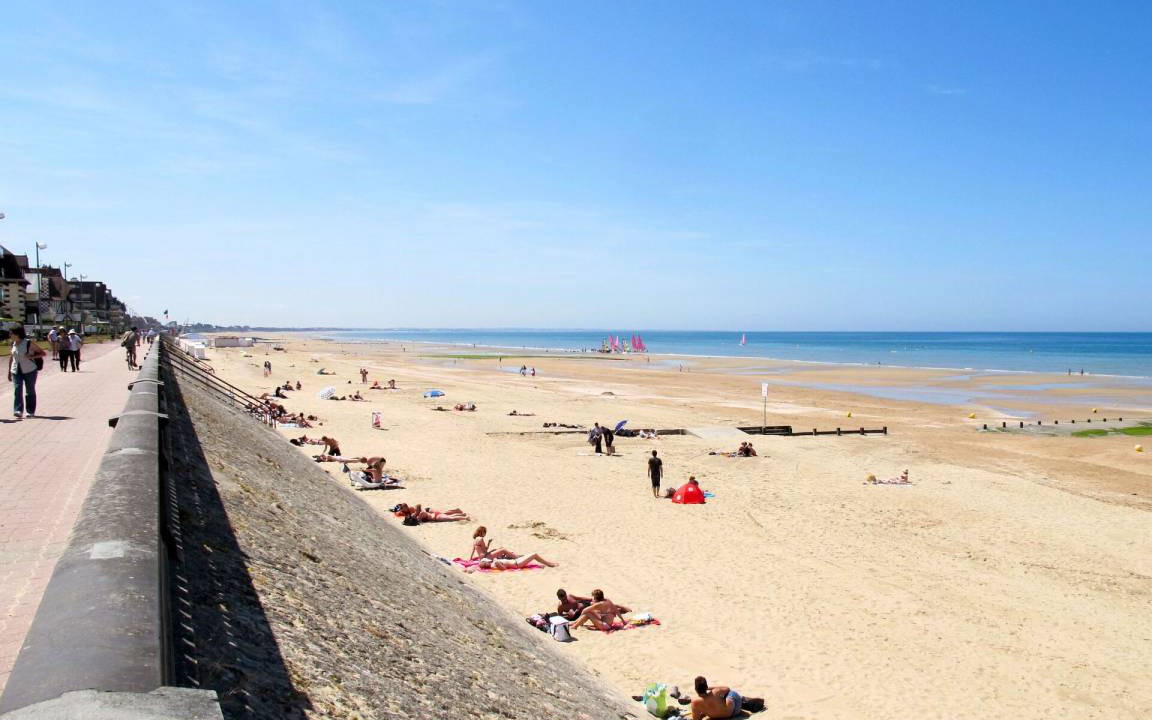 Photo of Others in Cabourg